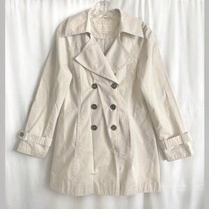 MICHAEL Michael Kors women's trench coat. Size SP. Ivory color